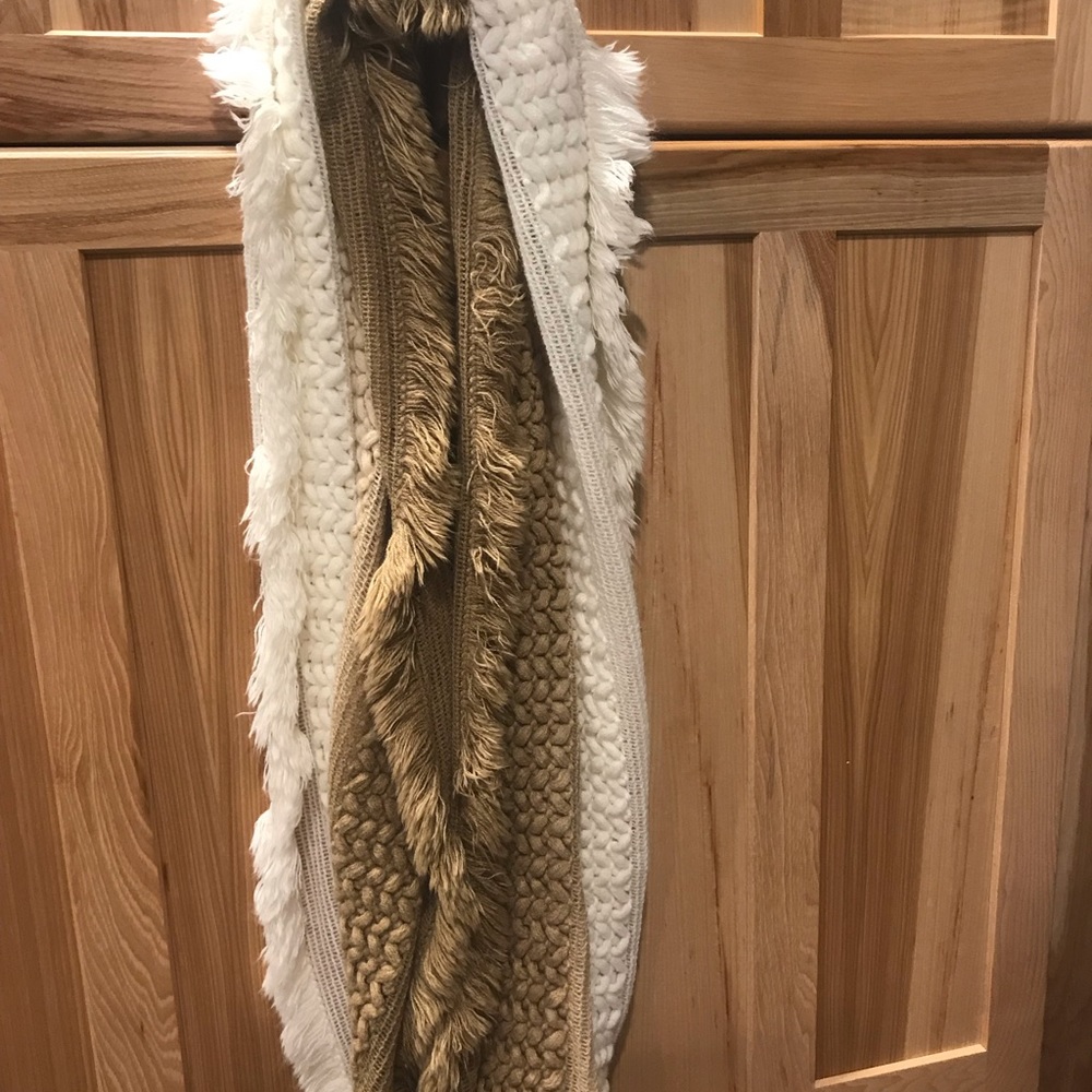 Scarf - Picture 2 of 2